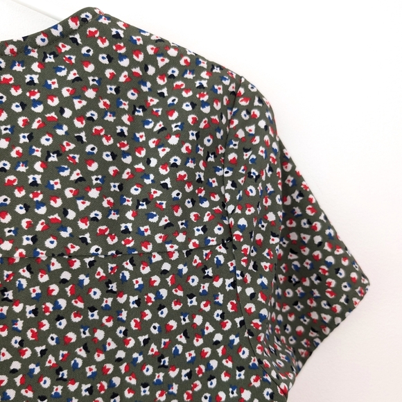 Tommy Jeans Floral Pattern No Wrinkle Blouse In Size S - Picture 9 of 10